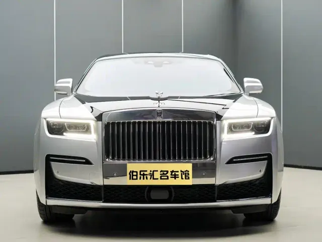 Rolls-Royce Ghost — Фото автомобиля 27