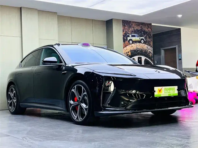 Nio ET5 — Фото автомобиля 3