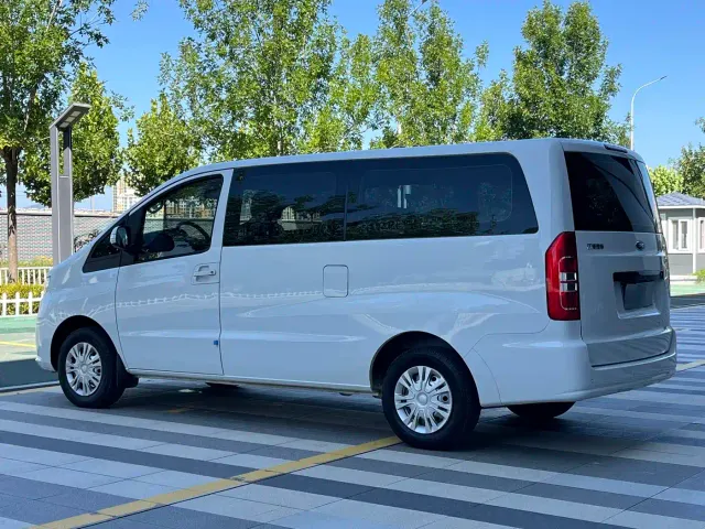 JAC Refine M3 — Фото автомобиля 4