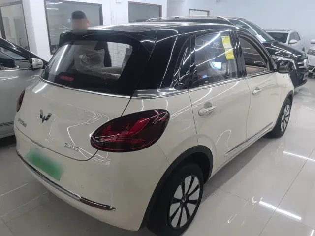 Wuling Bingo — Фото автомобиля 4
