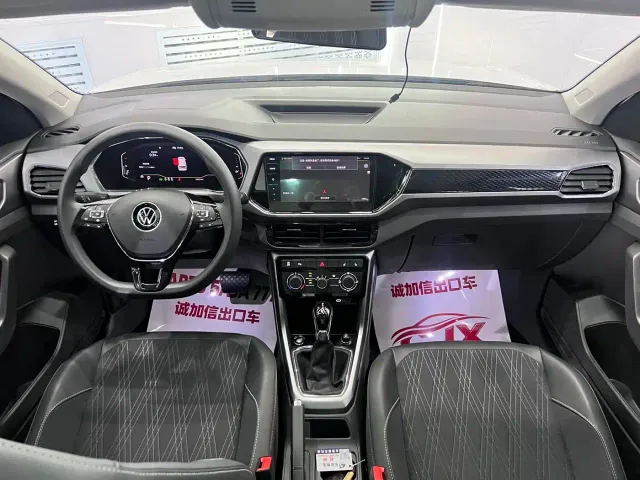 Volkswagen T-Cross — Фото автомобиля 16