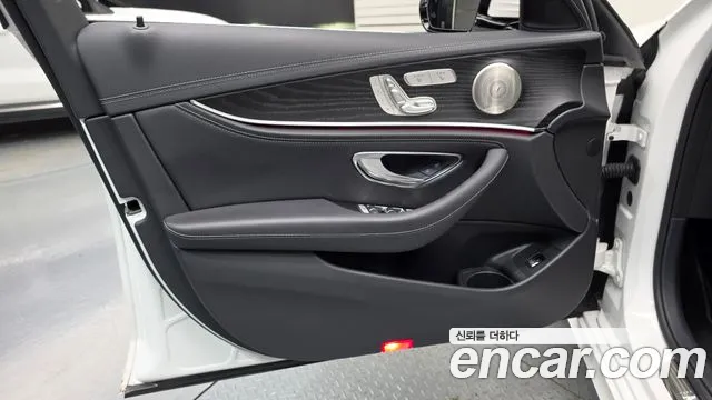 Mercedes-Benz E-Class W213 — Фото автомобиля 13
