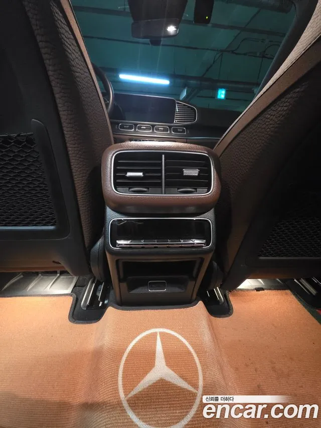Mercedes-Benz GLE-Class — Фото автомобиля 13
