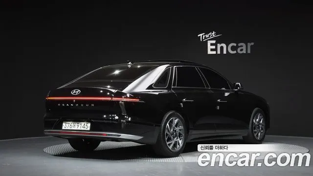 Hyundai Grandeur Grandeur (GN7) 2.5 Бензин 2WD — Фото автомобиля 2