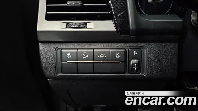 KG_Mobility_Ssangyong Rexton Новый Rexton Sport Дизель 2.2 4WD — Фото автомобиля 16