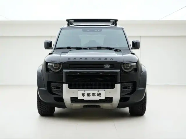 Land Rover Defender — Фото автомобиля 2