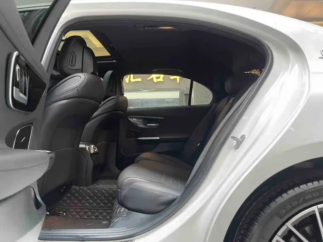 Mercedes-Benz C-Class — Фото автомобиля 12