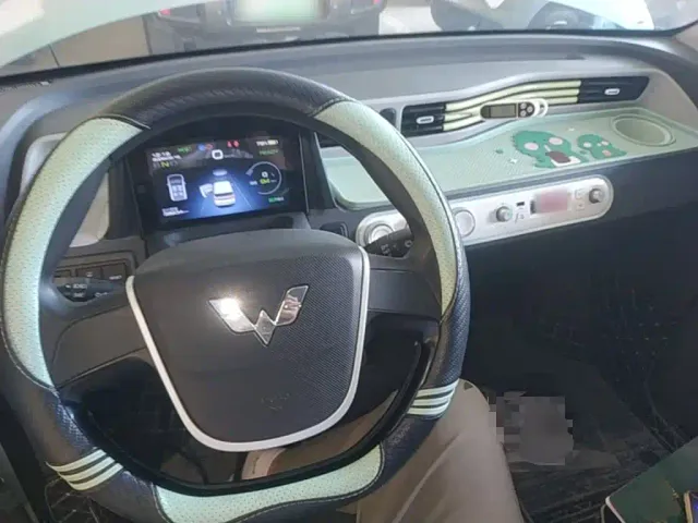 Wuling Hongguang Mini EV — Фото автомобиля 9