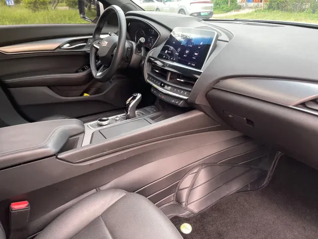 Cadillac CT5 — Фото автомобиля 16
