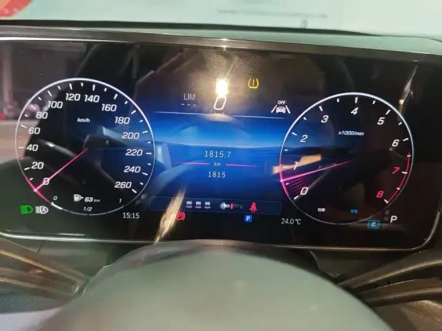 Mercedes-Benz Mercedes-Benz GLC 2026 GLC 300 L 4MATIC Sport 5-Seater — Фото автомобиля 5