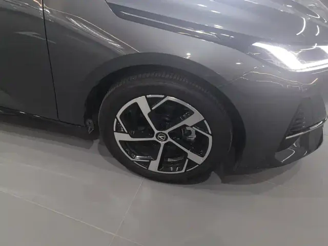 Changan Eado — Фото автомобиля 6