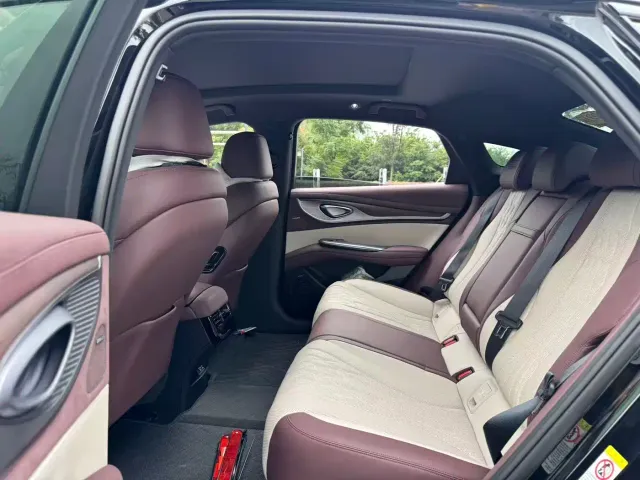 BYD Seal — Фото автомобиля 10