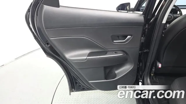 Hyundai Kona — Фото автомобиля 14