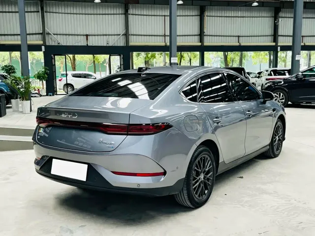 BYD Qin PLUS — Фото автомобиля 6