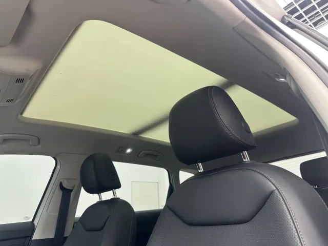 Volkswagen Tharu — Фото автомобиля 22