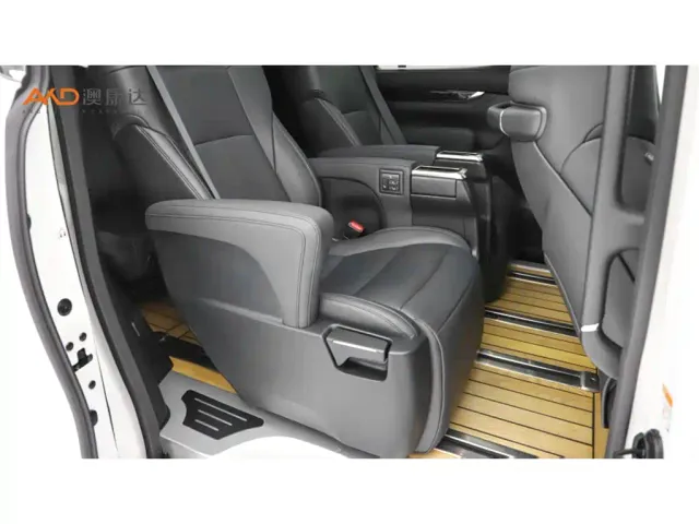 Toyota Vellfire — Фото автомобиля 8