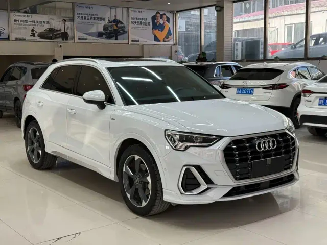 Audi Q3 — Фото автомобиля 3