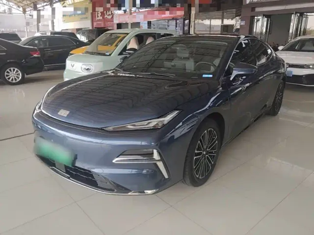 Фотография автомобиля — Geely Galaxy Xingyao 8
