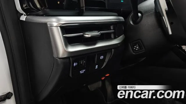 Hyundai Grandeur GN7 — Фото автомобиля 24