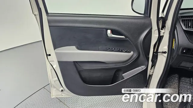 Kia RAY Новый Kia Ray Signature — Фото автомобиля 24