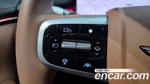 Genesis GV70 2.5T Бензин 2WD — Фото автомобиля 29