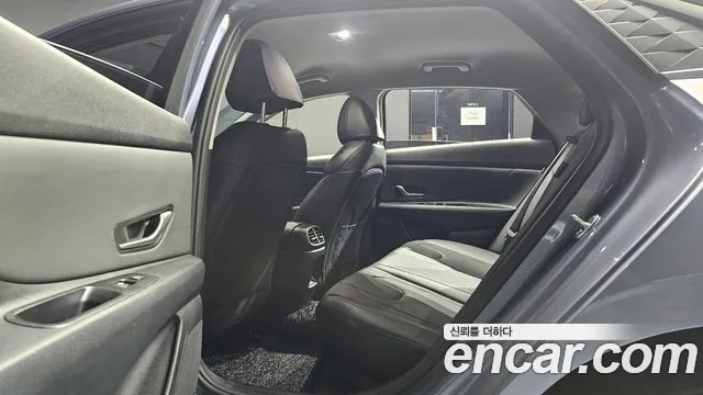 Hyundai Avante — Фото автомобиля 16