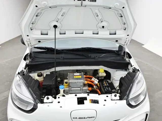 Roewe Clever — Фото автомобиля 16