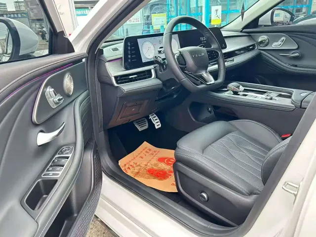 Chery Arrizo 8 — Фото автомобиля 3