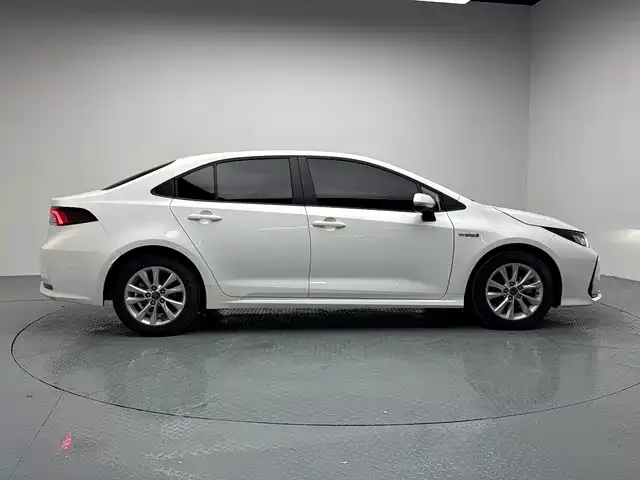 Toyota Corolla — Фото автомобиля 5