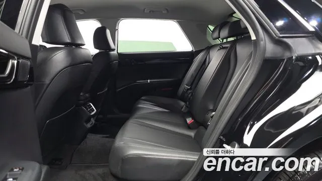Hyundai Grandeur GN7 — Фото автомобиля 16