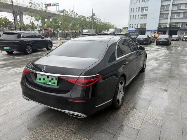 Mercedes-Benz S-Class — Фото автомобиля 4