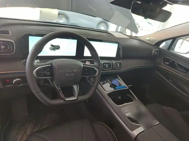 Chery Tiggo 9 — Фото автомобиля 9
