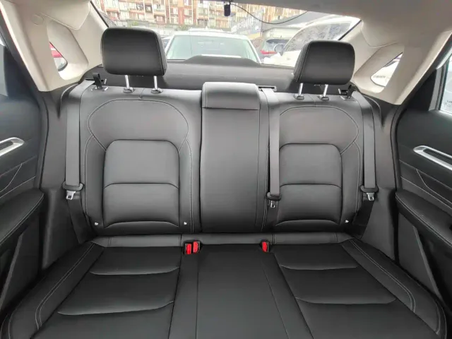Geely Emgrand — Фото автомобиля 13