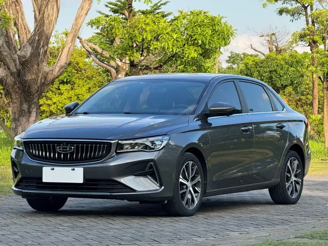 Фотография автомобиля — Geely Emgrand