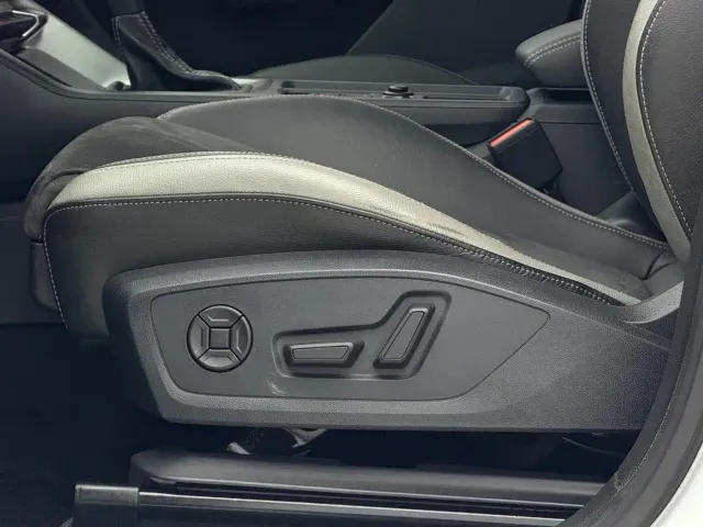 Audi Q3 — Фото автомобиля 9