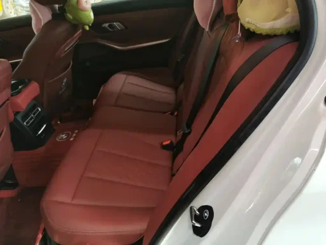 BMW 3 Series — Фото автомобиля 16