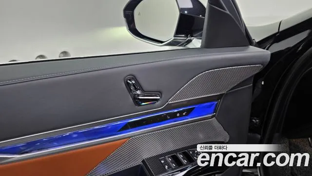 BMW 7 Series G70 — Фото автомобиля 27