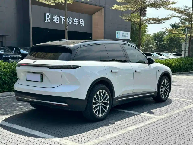 Nio ES6 — Фото автомобиля 4