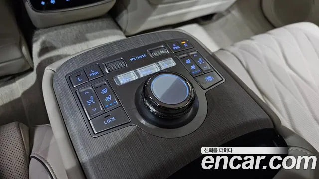 Genesis G80 RG3 — Фото автомобиля 30