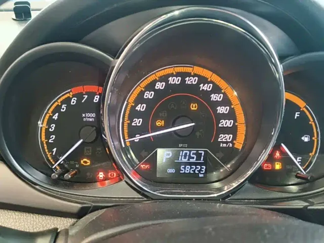 Toyota YARiS L Zhi Xuan — Фото автомобиля 11