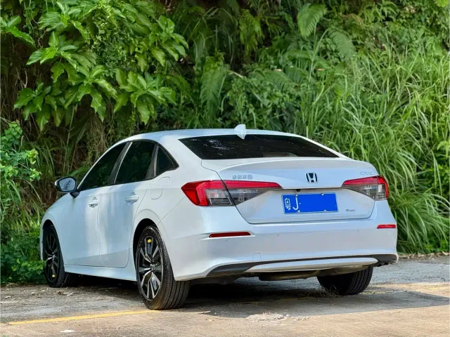 Honda Civic — Фото автомобиля 4