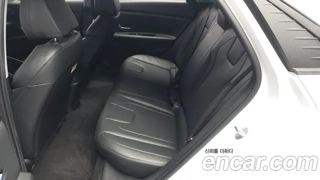 Hyundai Avante CN7 — Фото автомобиля 18