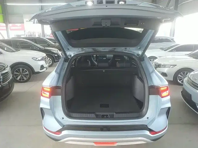 BYD Song PLUS — Фото автомобиля 18