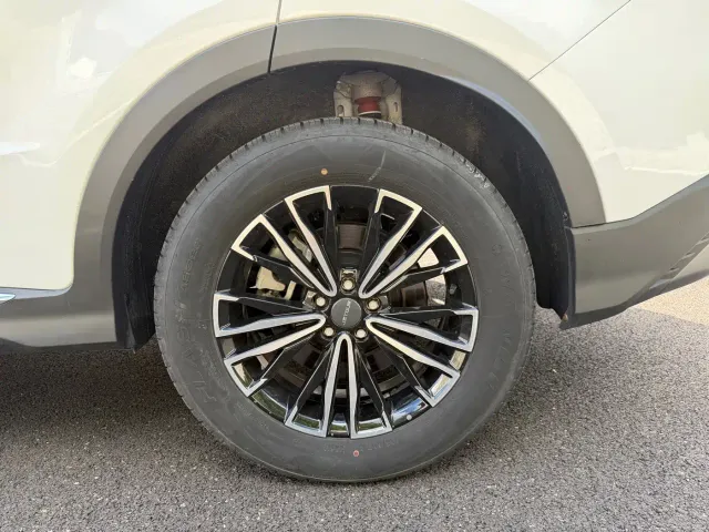 Jetour X70 Plus — Фото автомобиля 8