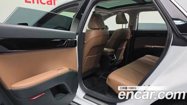 Hyundai Grandeur GN7 — Фото автомобиля 20