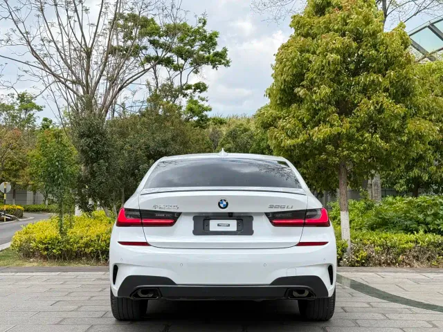 BMW 3 Series — Фото автомобиля 5