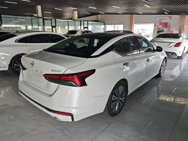 Nissan Teana — Фото автомобиля 6
