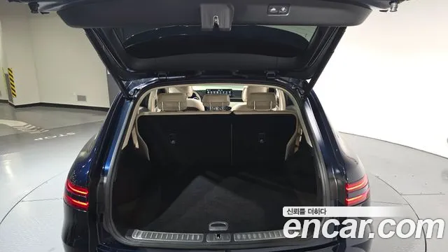 Genesis GV70 2.5T Бензин AWD — Фото автомобиля 20