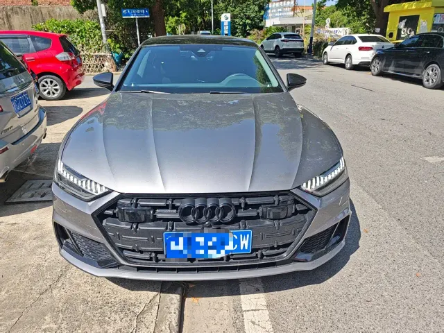 Audi A7L — Фото автомобиля 2