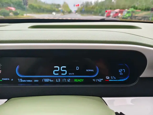 Geely Panda — Фото автомобиля 16